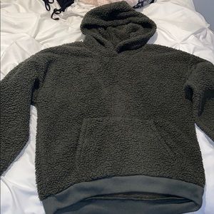 Dark Green Sherpa Swearhsirt